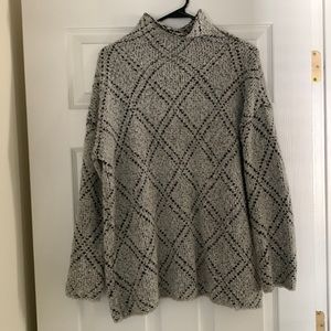 Faith & Zoe sweater, size small.